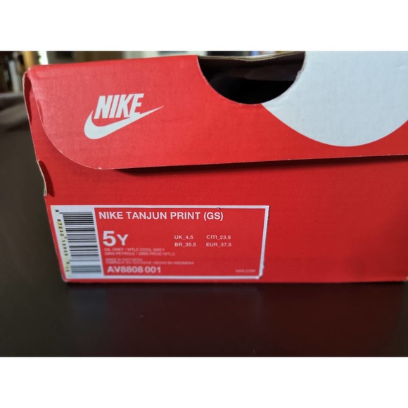 NIKE AV8808 001 Tanjun Print (GS) 5Y - Picture 9 of 9